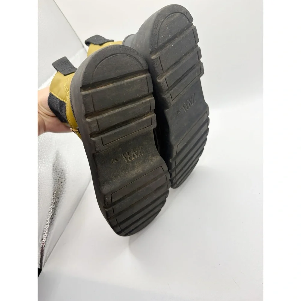 Zara Kids Green Rubberised‎ Boots